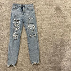 Light wash American eagle jeans